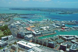 Aussicht vom Sky Tower auf Auckland