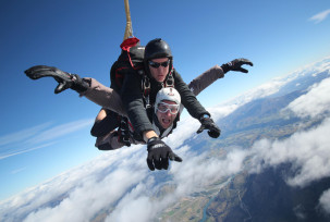 Skydiving in Queenstown